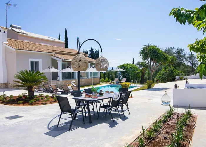 Villa Grande Terra With Swimming Pool & Starlink Wifi *