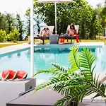 Villa Grande Terra With Swimming Pool & Starlink Wifi