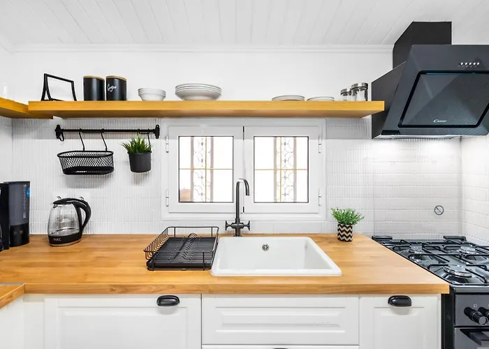 Grande Terra With Swimming Pool & Starlink Wifi 别墅 Spartylas