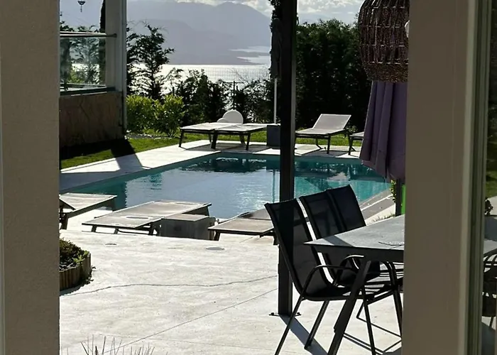 Grande Terra With Swimming Pool & Starlink Wifi *