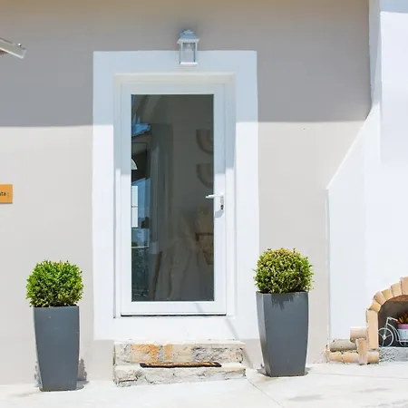 Grande Terra With Swimming Pool & Starlink Wifi * Spartylas