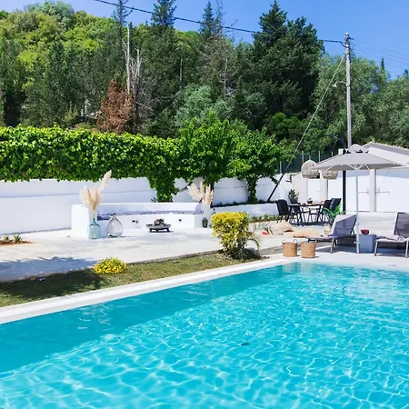 Grande Terra With Swimming Pool & Starlink Wifi *